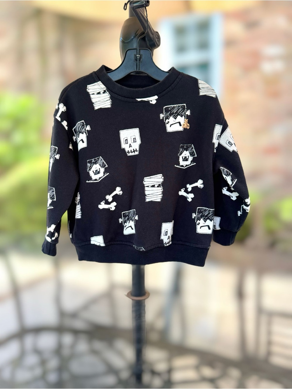 Baby GAP Black Sweatshirt with White Skull & Mummy Graphics, 2YR